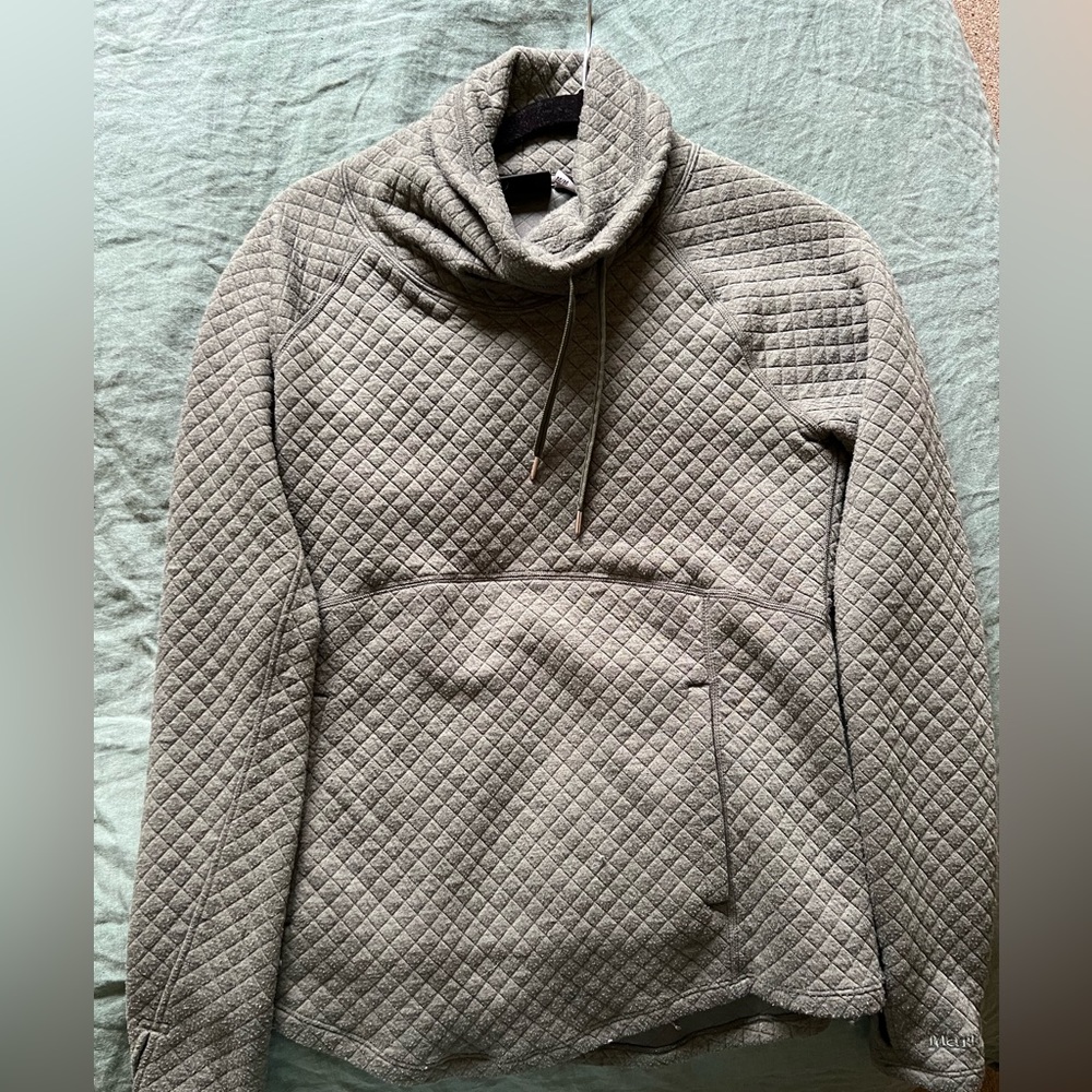 Marmot quilted pullover sweater